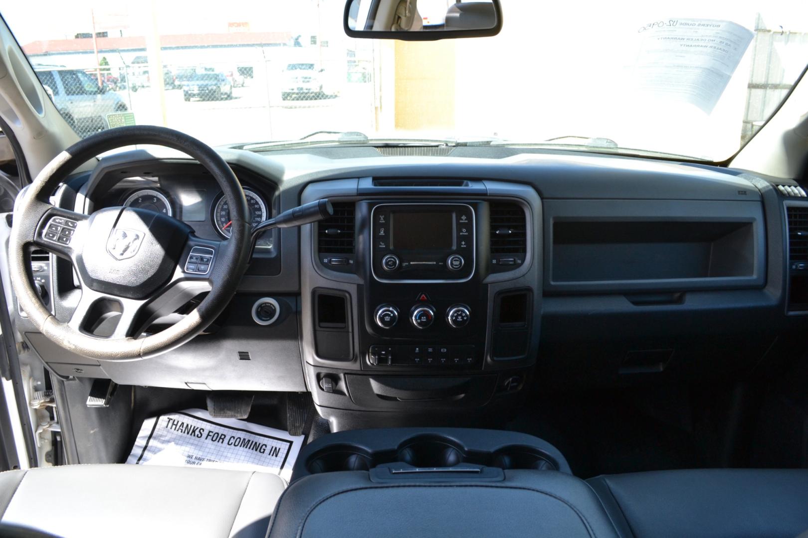 2016 WHITE /BLACK RAM 5500 with an CUMMINS 6.7L TURBO DIESEL engine, AISIN A465 6SPD AUTOMATIC transmission, located at 9172 North Fwy, Houston, TX, 77037, (713) 910-6868, 29.887470, -95.411903 - 19,500LB GVWR, 11.5FT FLATBED, 96" WIDE, GOOSENECK/BUMPER PULL HITCH, CREW CAB, POWER WINDOWS, LOCKS, & MIRRORS, COLD A/C - Photo#11